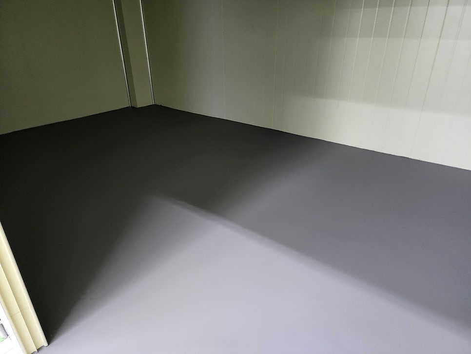 부산 대저 양조장 유크리트 바닥 시공 현장 사진